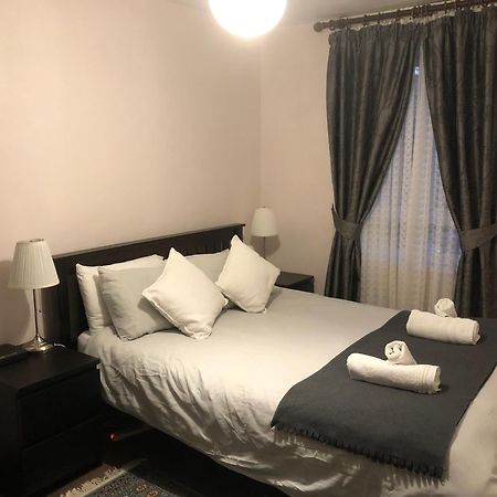 Lovely One Bed Apartment To Rent London Kültér fotó