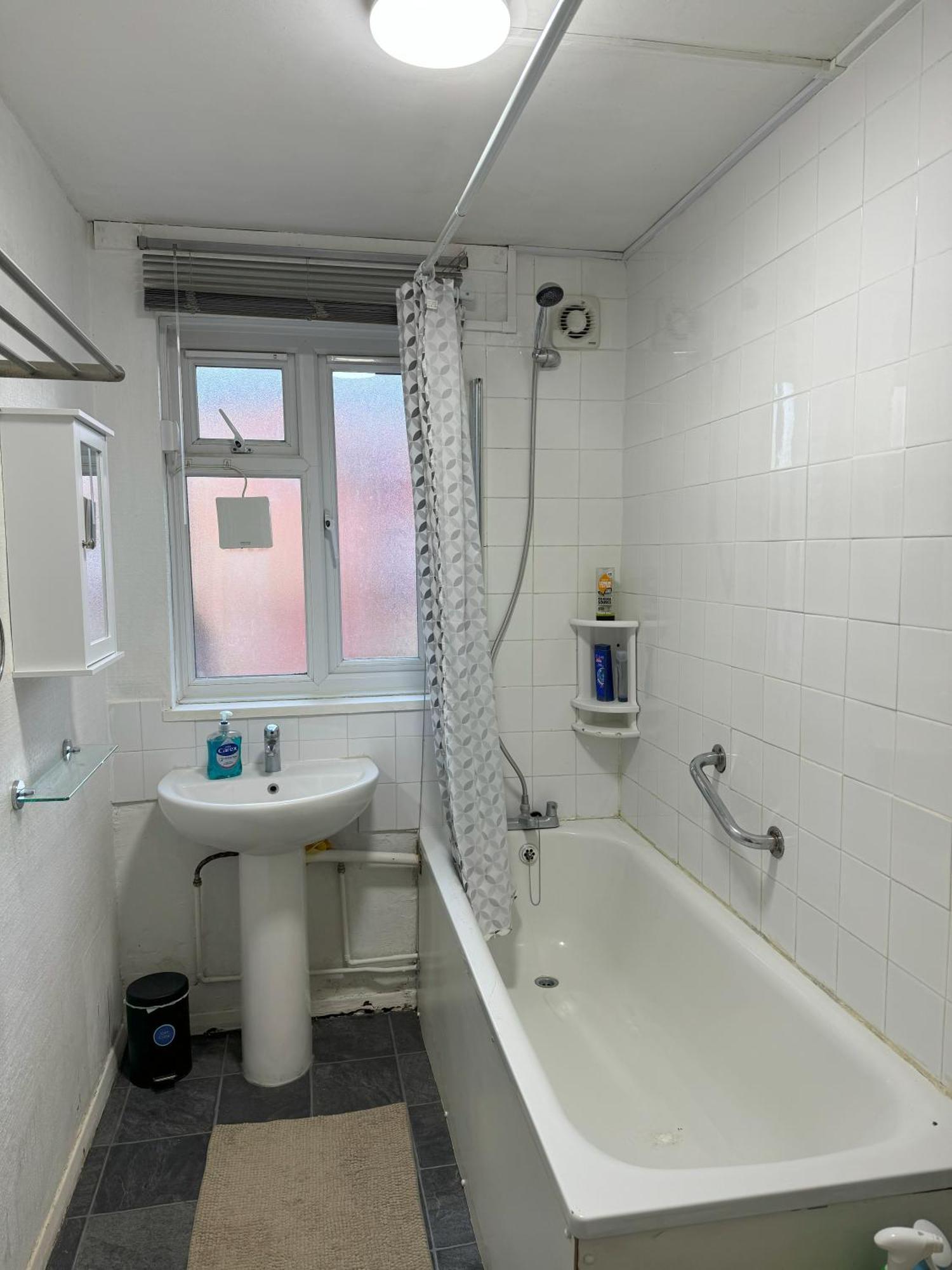 Lovely One Bed Apartment To Rent London Kültér fotó