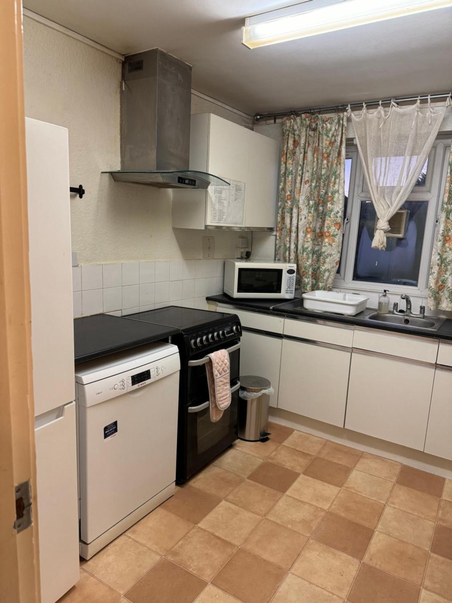 Lovely One Bed Apartment To Rent London Kültér fotó